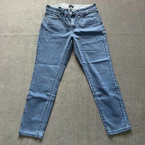NYDJ Ankle Jeans Women 8 Blue Denim Lift Tuck 25" Inseam Casual Cotton Blend